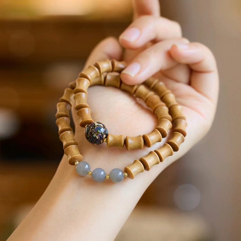 an amage of Sandalwood Bracelet